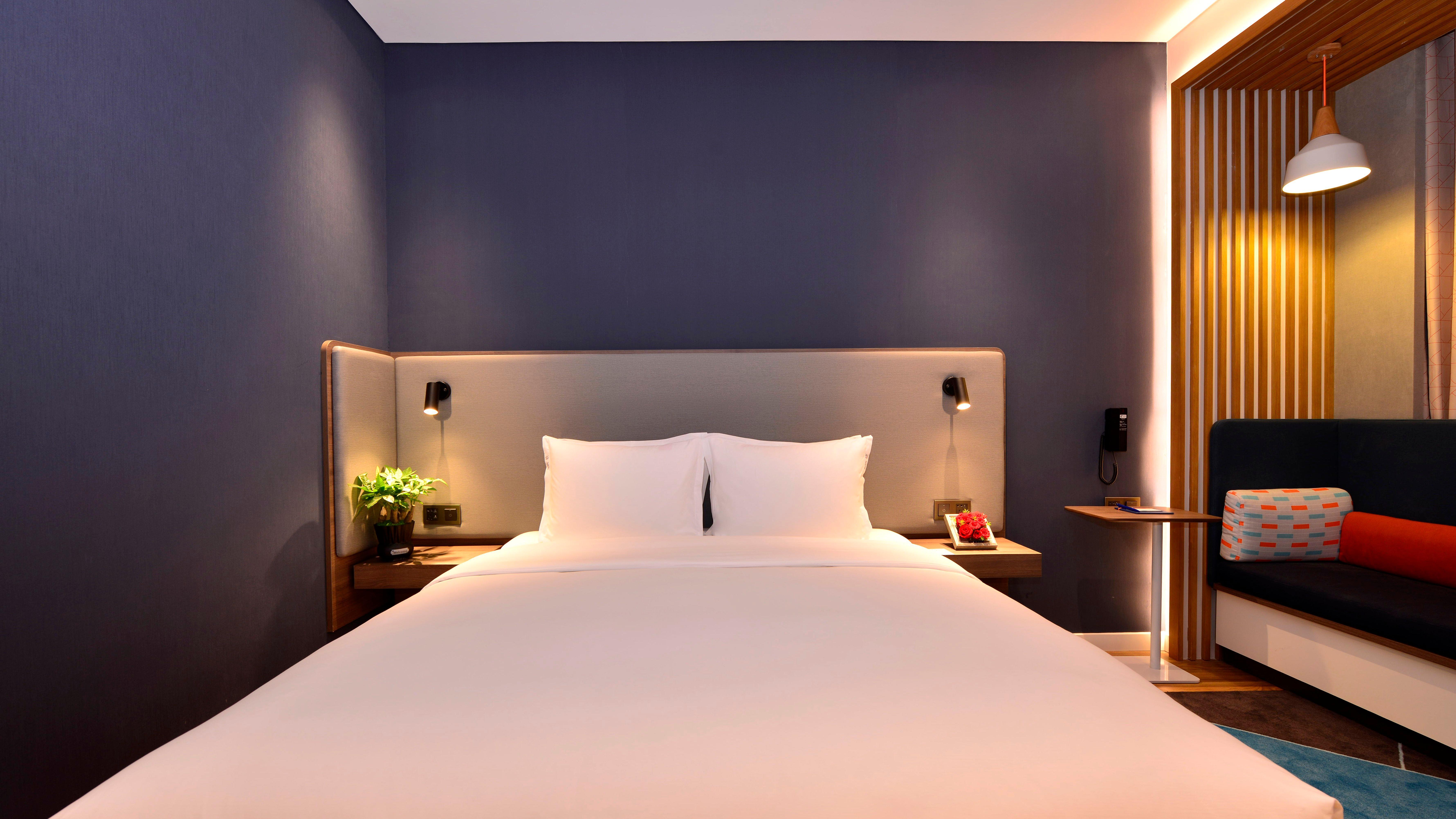 Holiday Inn Express Luanchuan By Ihg Zewnętrze zdjęcie