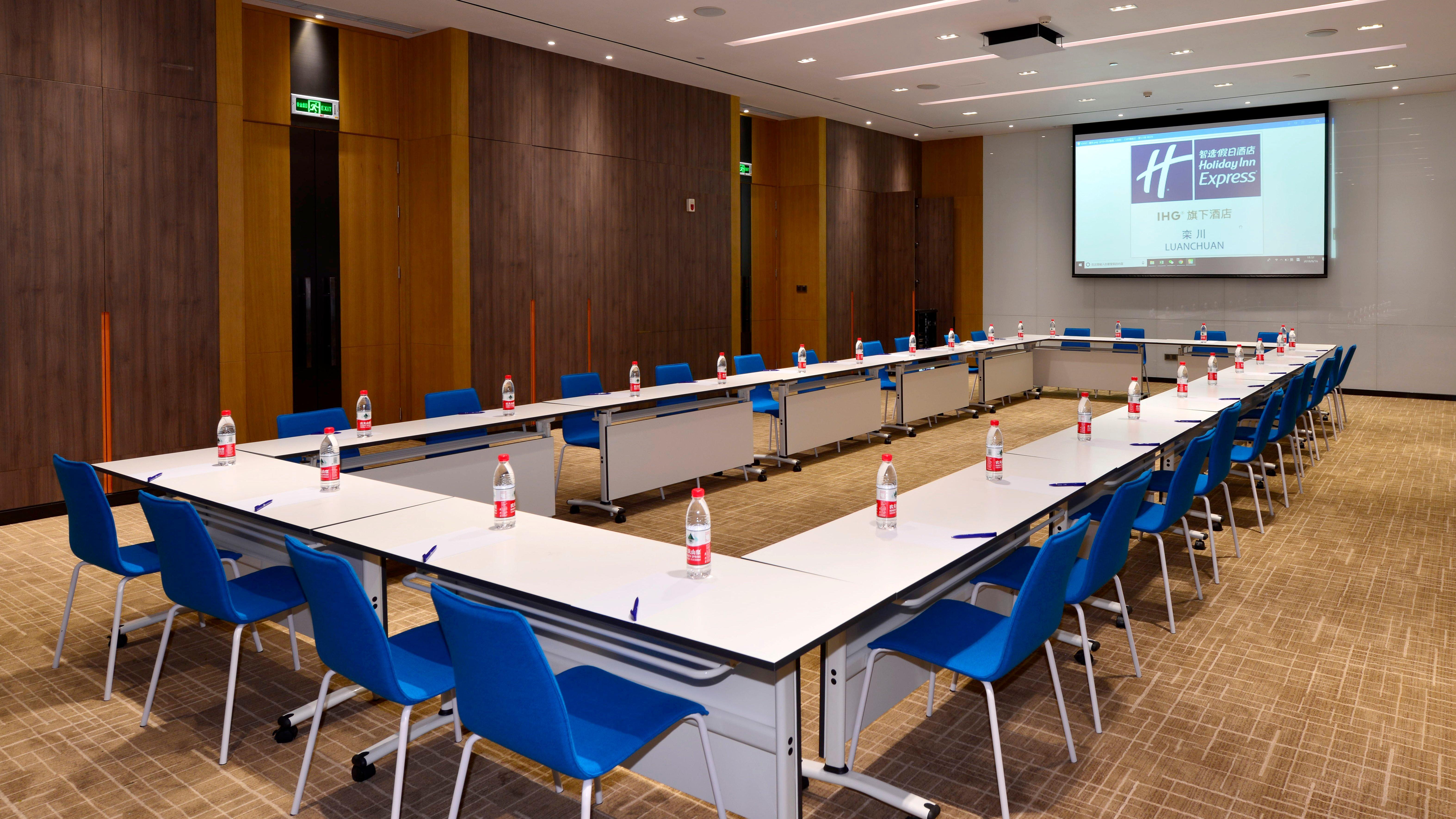 Holiday Inn Express Luanchuan By Ihg Zewnętrze zdjęcie