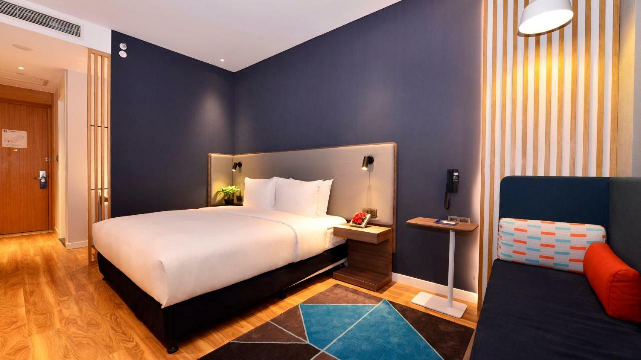 Holiday Inn Express Luanchuan By Ihg Zewnętrze zdjęcie